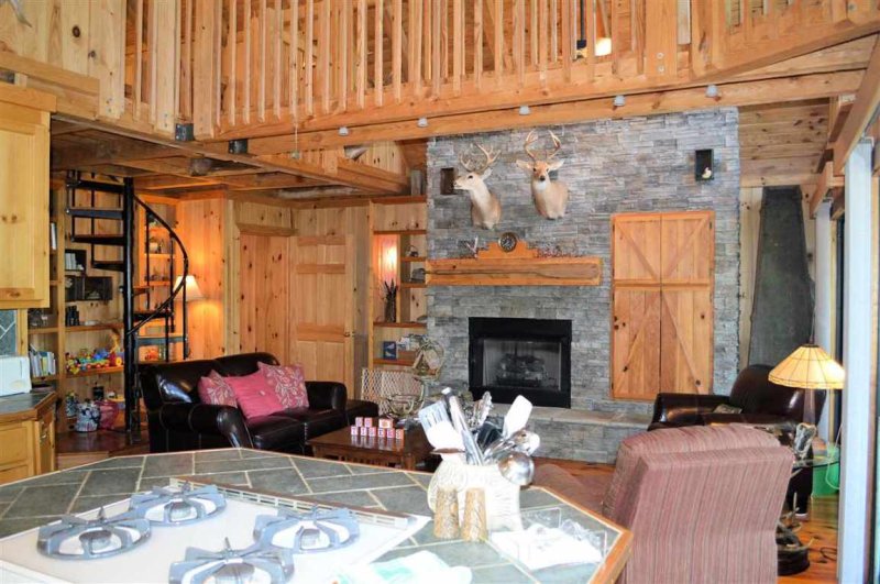 Property image 5 at 175 Harbour Point, Six Mile, SC 29682