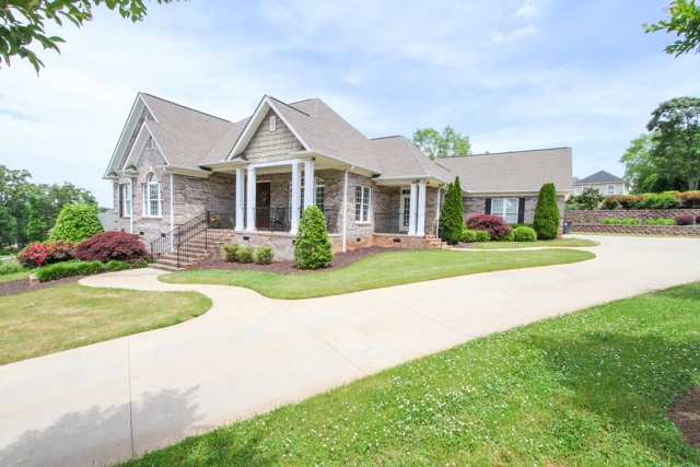 Property image 2 at 123 Walnut Creek Way, Greenville, SC 29611