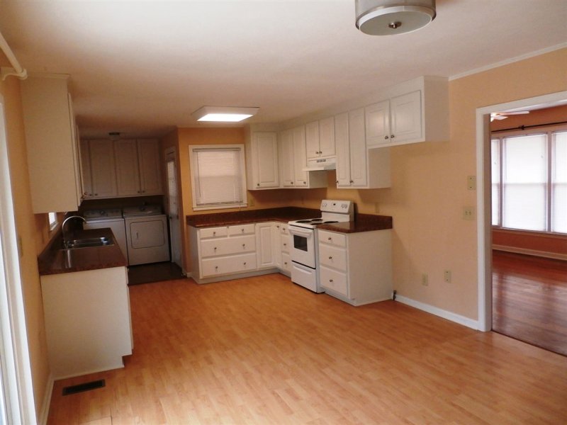 Property image 4 at 5020 Forest Drive, Seneca, SC 29672