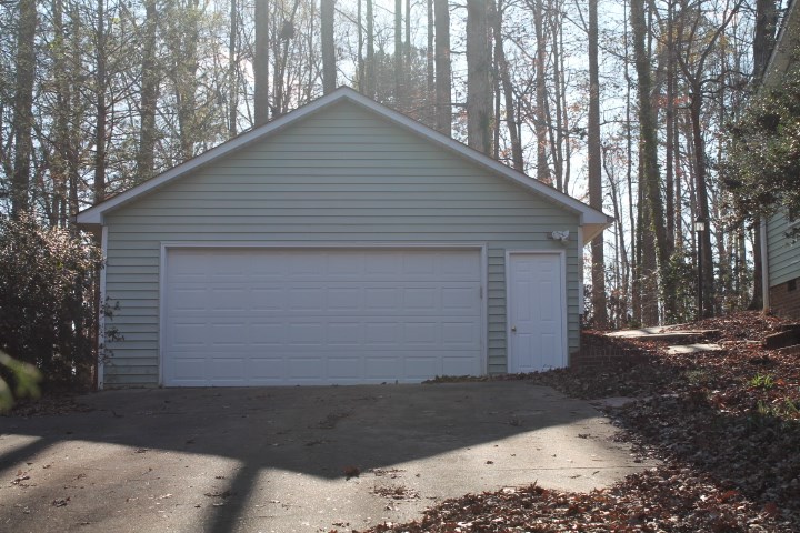 Property image 2 at 14018 Camelia, Seneca, SC 29678