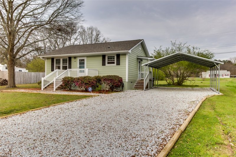 Property image 2 at 415 Wellford Drive, Pendleton, SC 29670