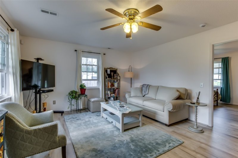 Property image 4 at 415 Wellford Drive, Pendleton, SC 29670