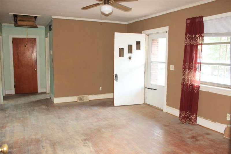 Property image 2 at 505 Forest Lane, Belton, SC 29627