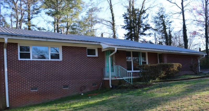 Property image 2 at 414 Springwood Drive, Seneca, SC 29672