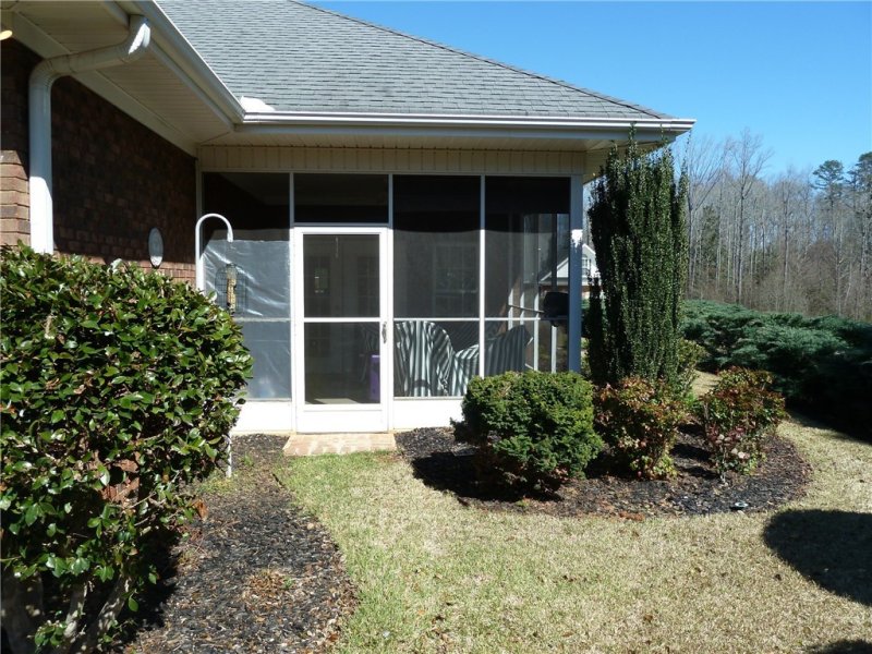 Property image 5 at 123 Camelot Drive, Seneca, SC 29672