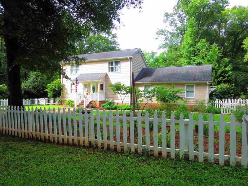 Property image 3 at 210 Old Colony Road, Anderson, SC 29621