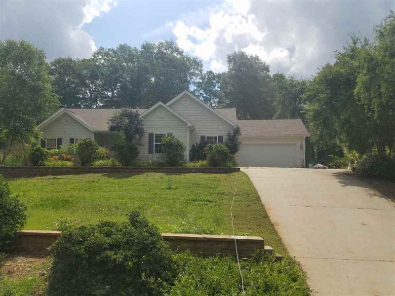 309 LAKE FOREST Circle