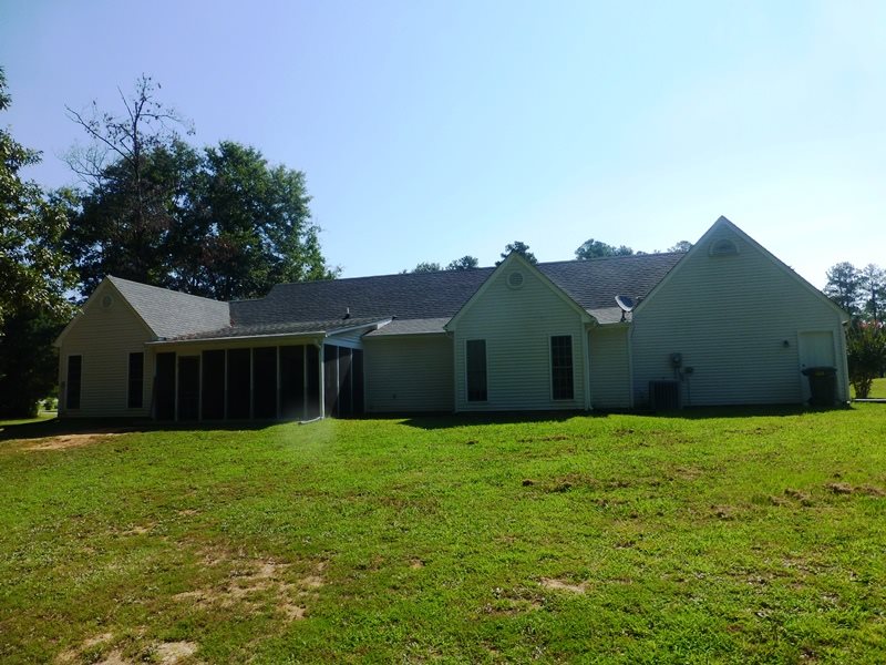 Property image 3 at 251 Bay Ridge Drive, Townville, SC 29689