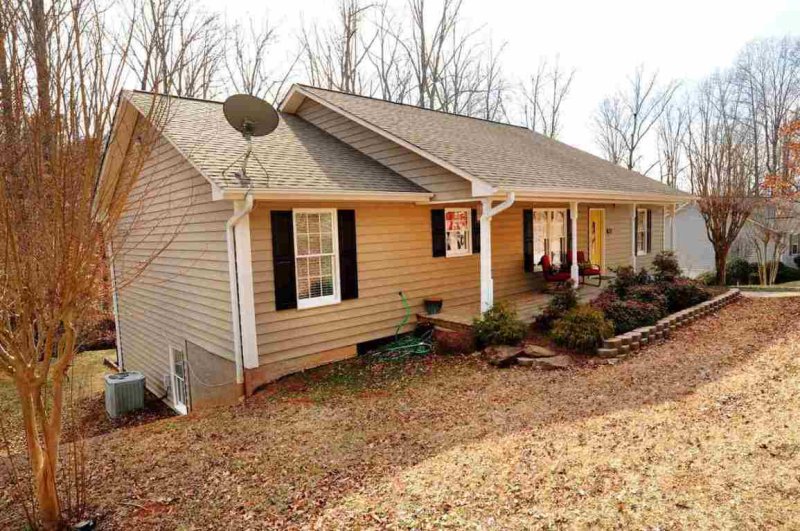 Property image 5 at 407 Dalton Road, Seneca, SC 29678