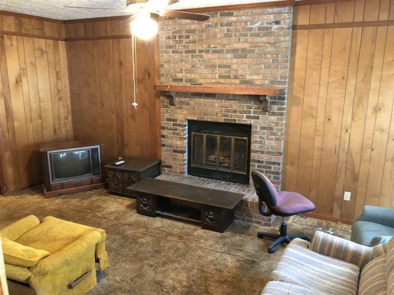 Property image 2 at 806 Crouch Drive, Pendleton, SC 29670