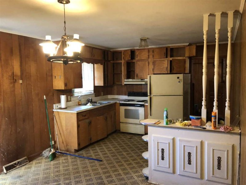 Property image 4 at 806 Crouch Drive, Pendleton, SC 29670