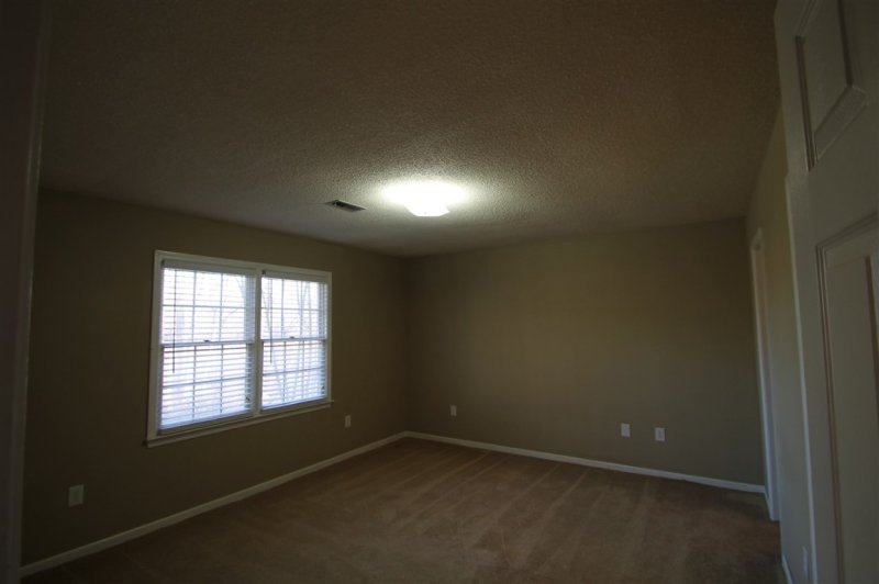 Property image 3 at 14014 Camelia Lane, Seneca, SC 29678