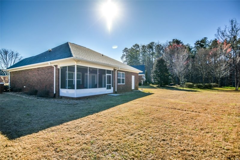 Property image 4 at 151 Camelot Drive, Seneca, SC 29672