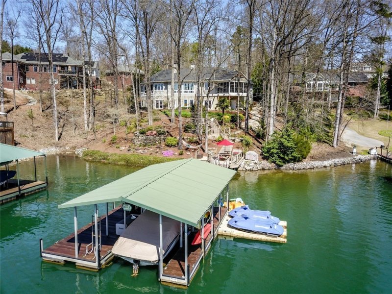 Property image 5 at 135 Pinnacle Pointe Drive, Seneca, SC 29672