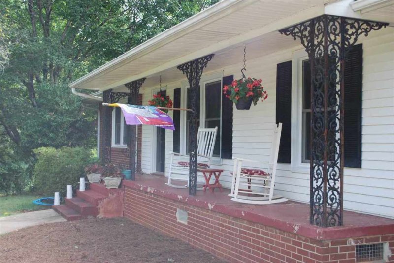 Property image 3 at 2904 Joe Wheeler Drive, Anderson, SC 29625