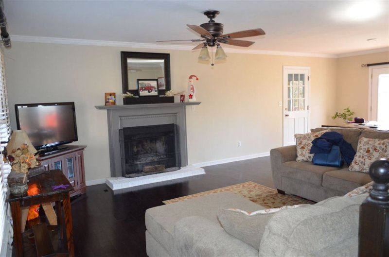 Property image 4 at 404 Old Colony Road, Anderson, SC 29621