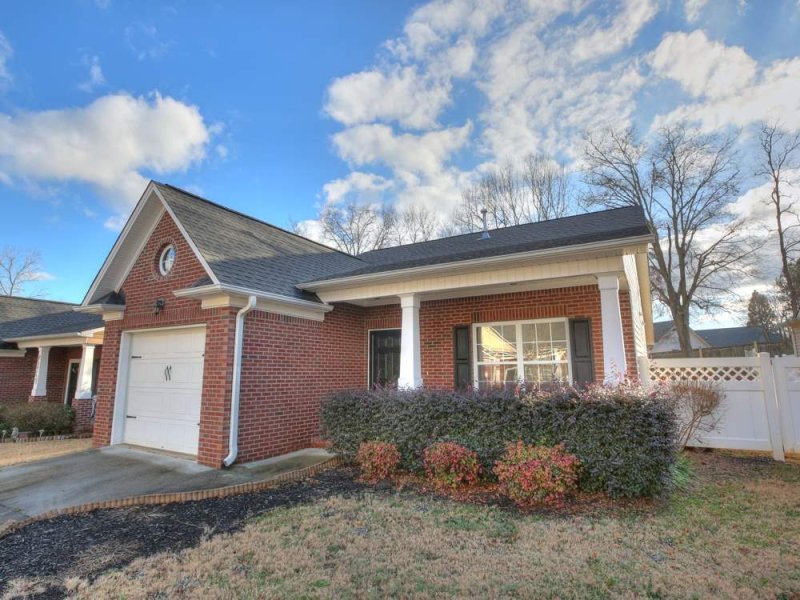 Property image 2 at 124 Abigail Lane, Anderson, SC 29621