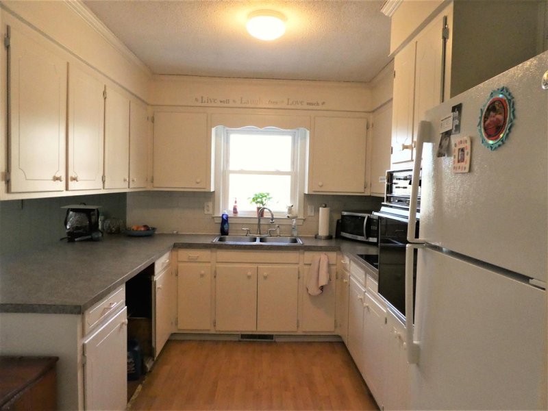 Property image 4 at 809 Mulholland Drive, Seneca, SC 29672