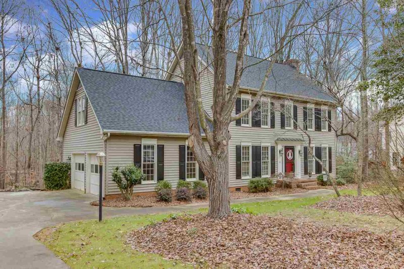 Property image 2 at 302 Shadow Oaks Drive, Easley, SC 29642