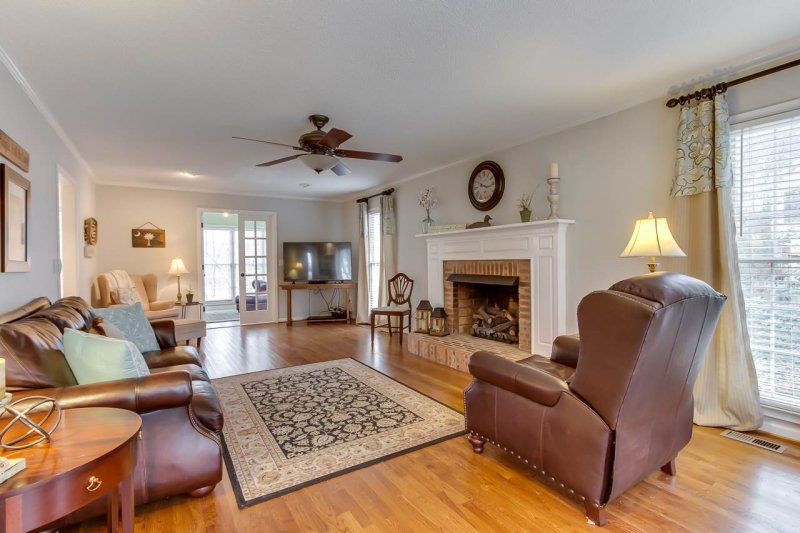 Property image 5 at 302 Shadow Oaks Drive, Easley, SC 29642