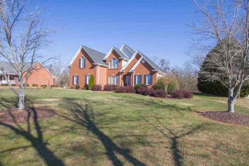 Property image 2 at 245 Pebble Brook Lane, Belton, SC 29627
