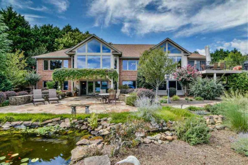 Property image 3 at 216 Amethyst Way, Seneca, SC 29672-6745