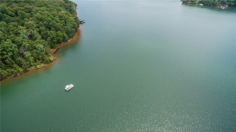 Property image 2 at 124 Sequoyah Road, Fair Play, GA 29643