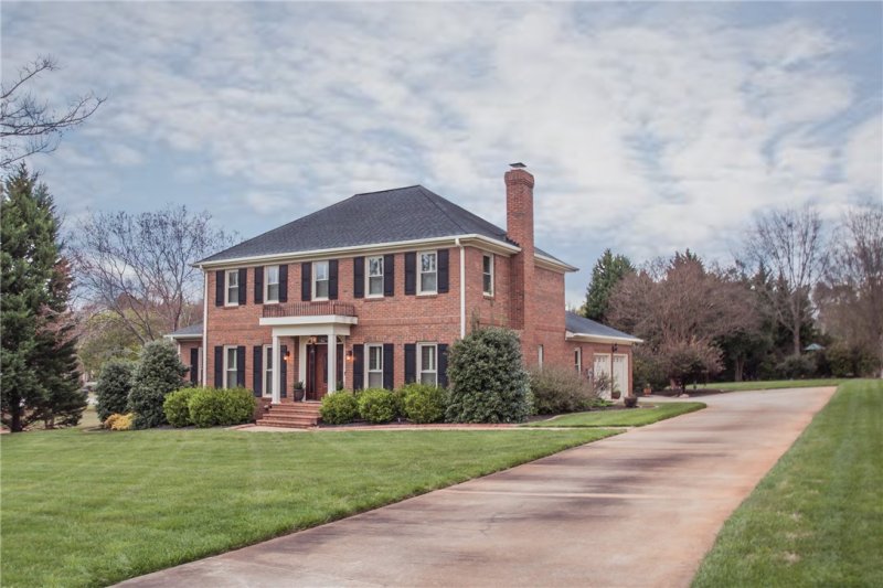 Property image 2 at 215 Terrace Drive, Anderson, SC 29621