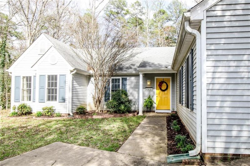 Property image 3 at 1668 Sequoya Way, Seneca, SC 29678