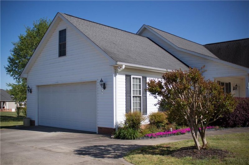 Property image 4 at 107 Landau Lane, Anderson, SC 29625