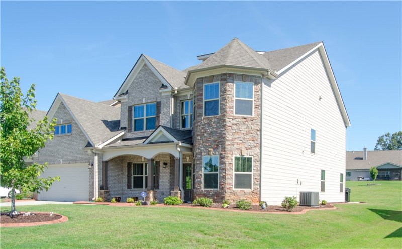 Property image 2 at 105 Jones Creek Circle, Anderson, SC 29621