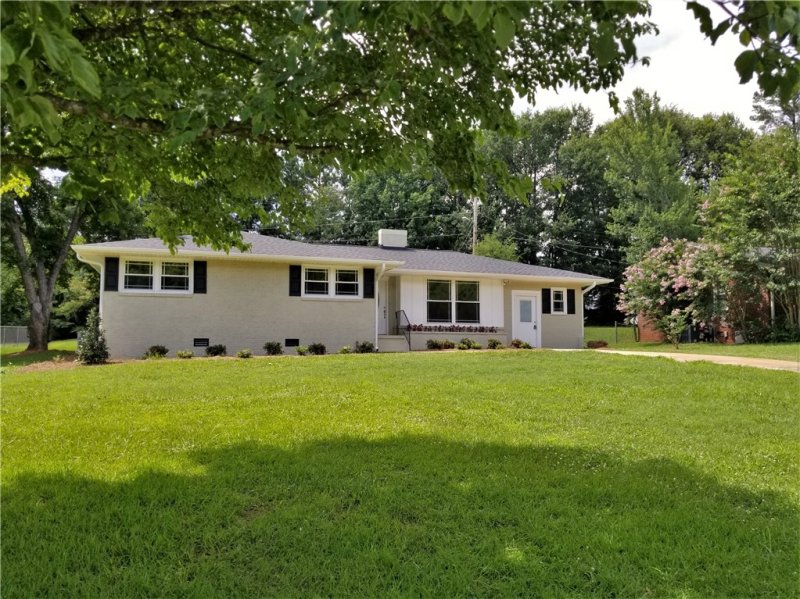 228 Bedford Forest Avenue