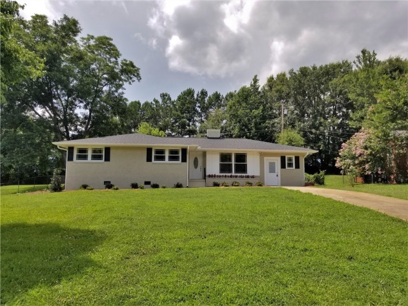 Property image 2 at 228 Bedford Forest Avenue, Anderson, SC 29625