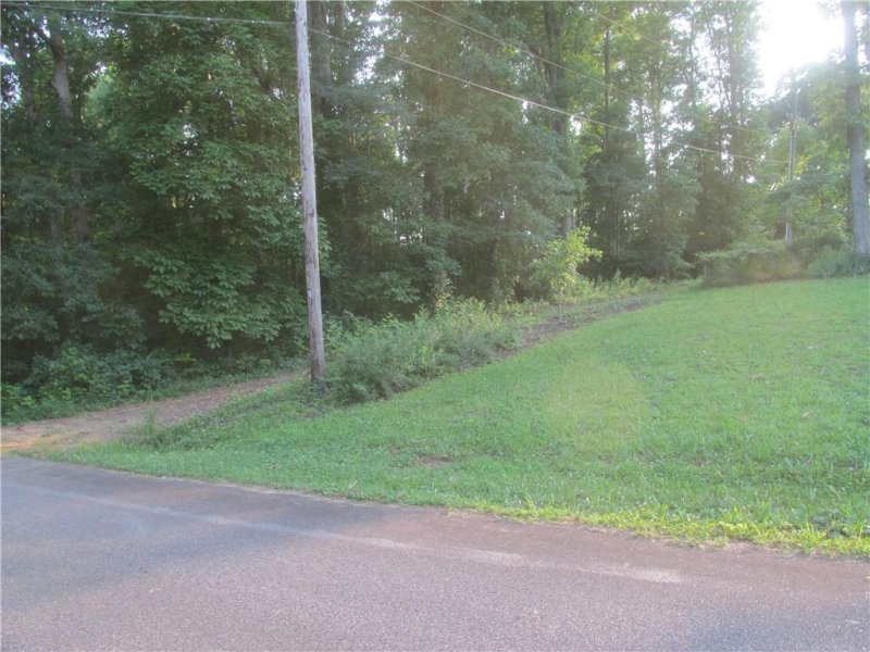 Property image 4 at 106 & 108 Lockwood Drive, Anderson, SC 29621