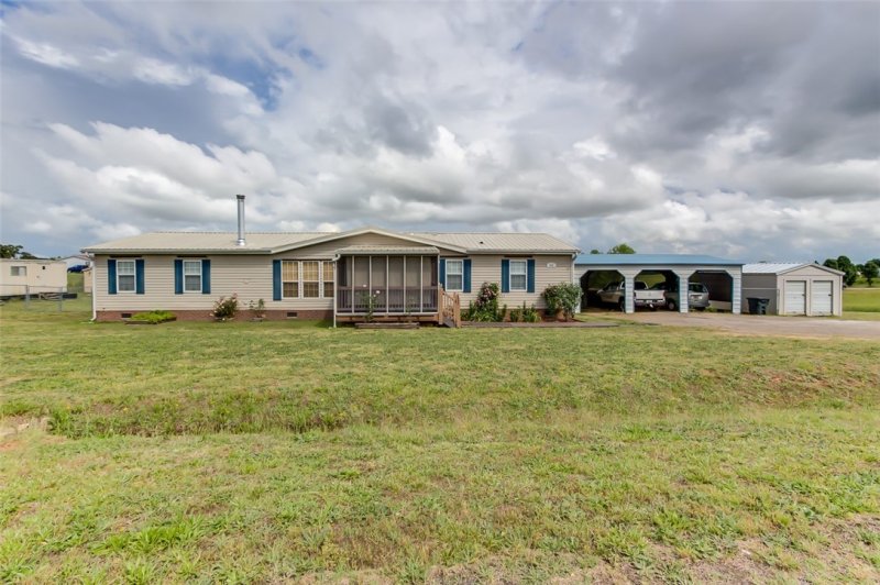 106 Windfield Hill Road