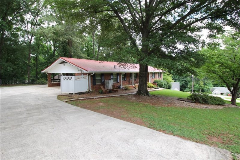 Property image 3 at 105 Pine Ridge Lane, Clemson, SC 29631