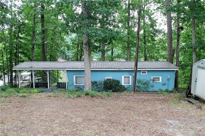 Property image 2 at 824 Dogwood Lane, Townville, SC 29689
