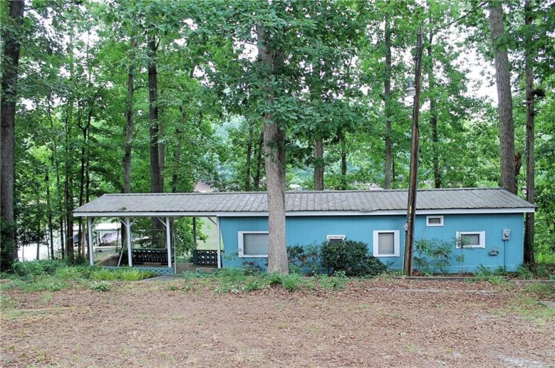 Property image 4 at 824 Dogwood Lane, Townville, SC 29689