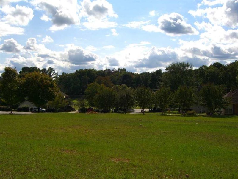 Property image 2 at 105 Fairway Drive, Pickens, SC 29671