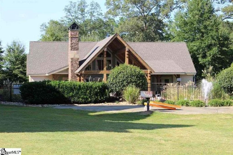 Property image 3 at 203 Kelly Road, Clemson, SC 29631