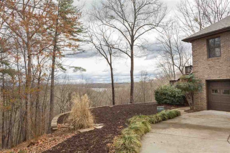 Property image 5 at 201 Craggmore, Salem, SC 29676