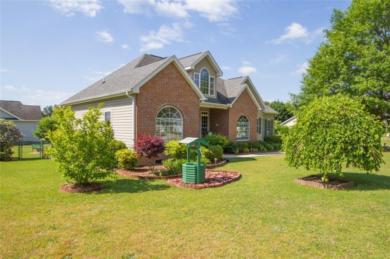 Property image 3 at 101 Ashby Court, Anderson, SC 29625