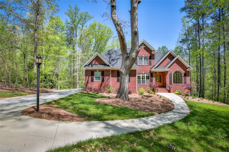 511 Heron Cove Circle