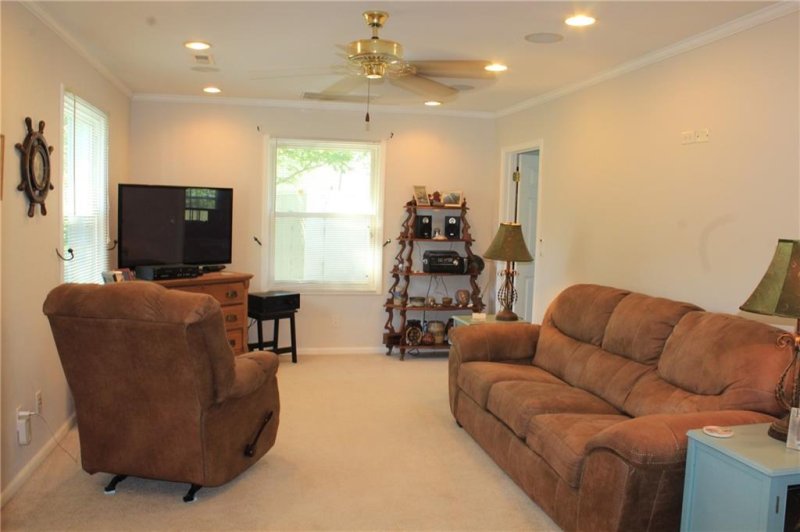 Property image 5 at 411 Wellford Drive, Pendleton, SC 29670