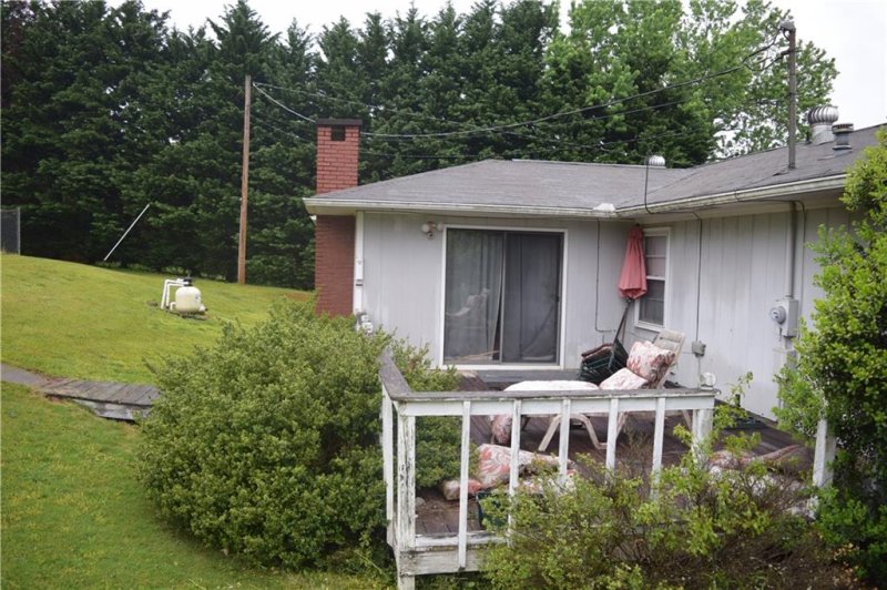 Property image 5 at 5025 Corinth Drive, Seneca, SC 29672