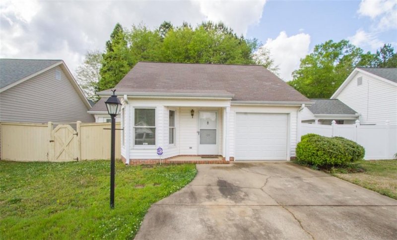 109 Brittania Circle