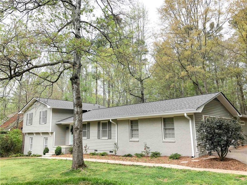 Property image 2 at 106 Albermarle Drive, Clemson, SC 29631