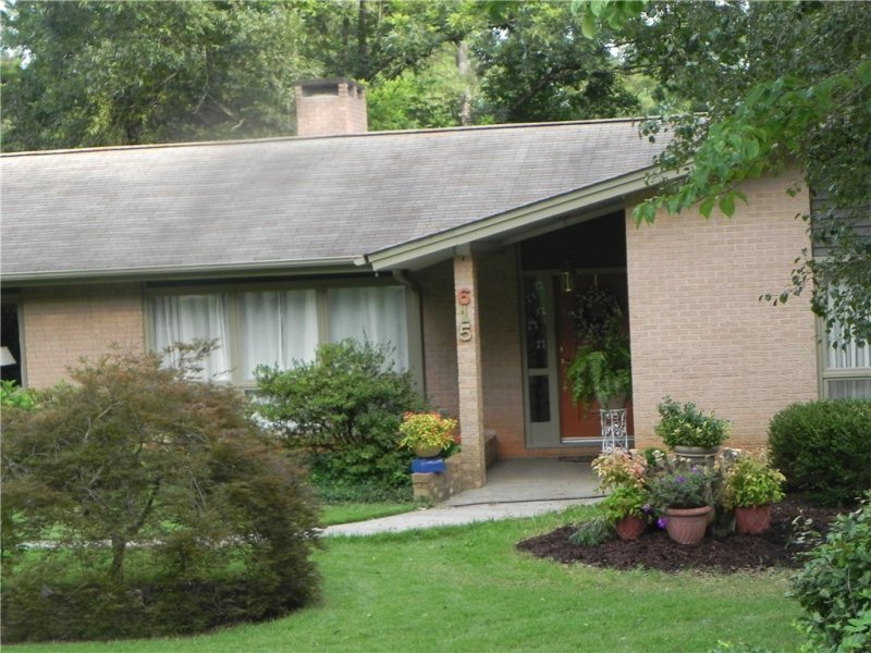 Property image 3 at 615 Pinecrest Drive, Seneca, SC 29678