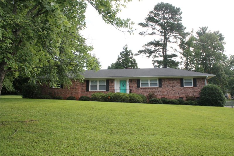 Property image 2 at 2801 Little Creek Drive, Anderson, SC 29621