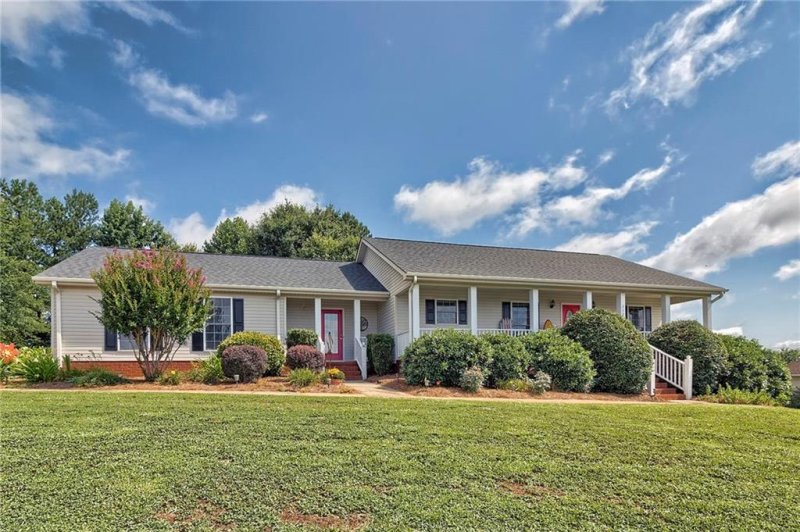 Property image 4 at 117 Hallmark Lane, Easley, SC 29640